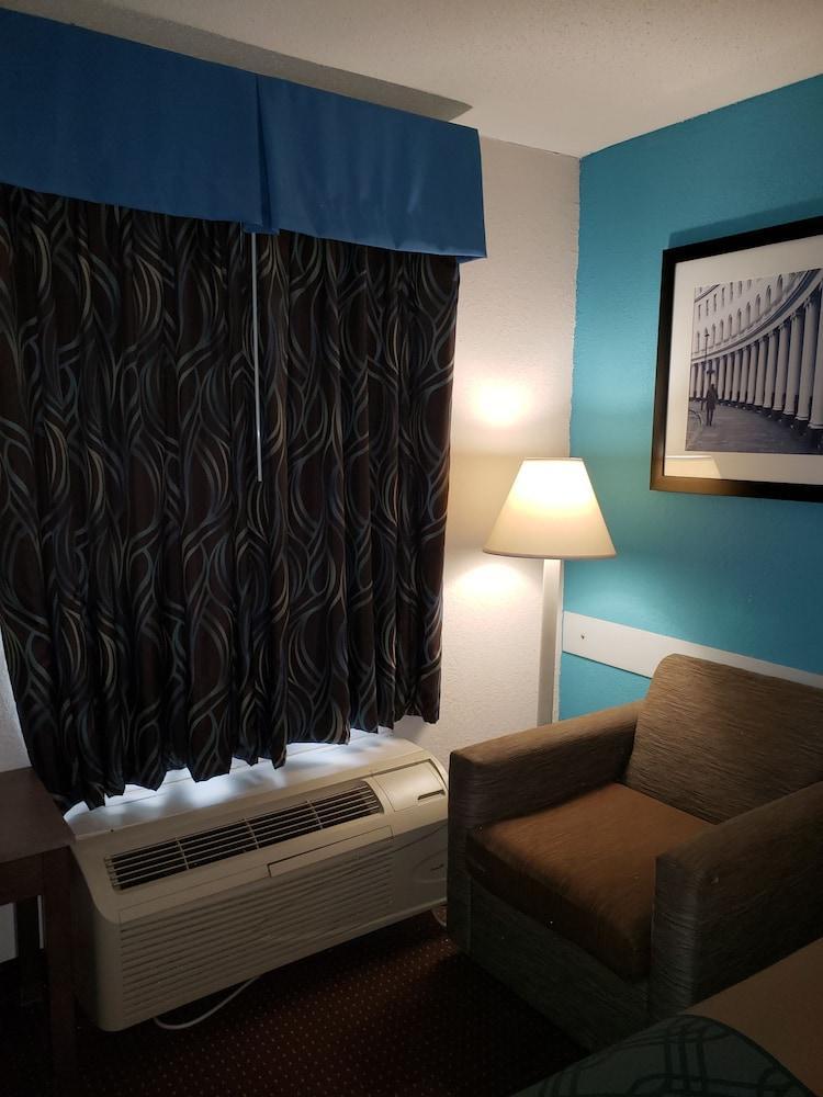 Econo Lodge Елизабет Сити Екстериор снимка