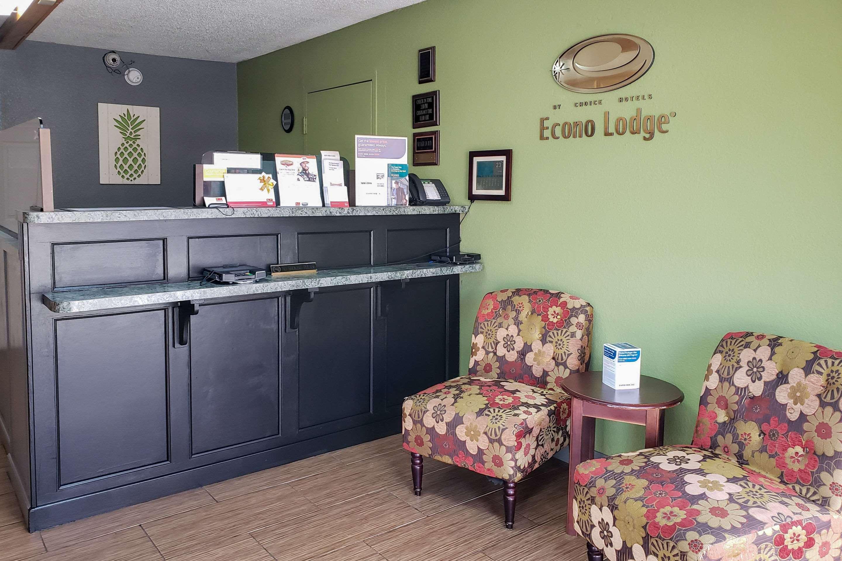 Econo Lodge Елизабет Сити Екстериор снимка