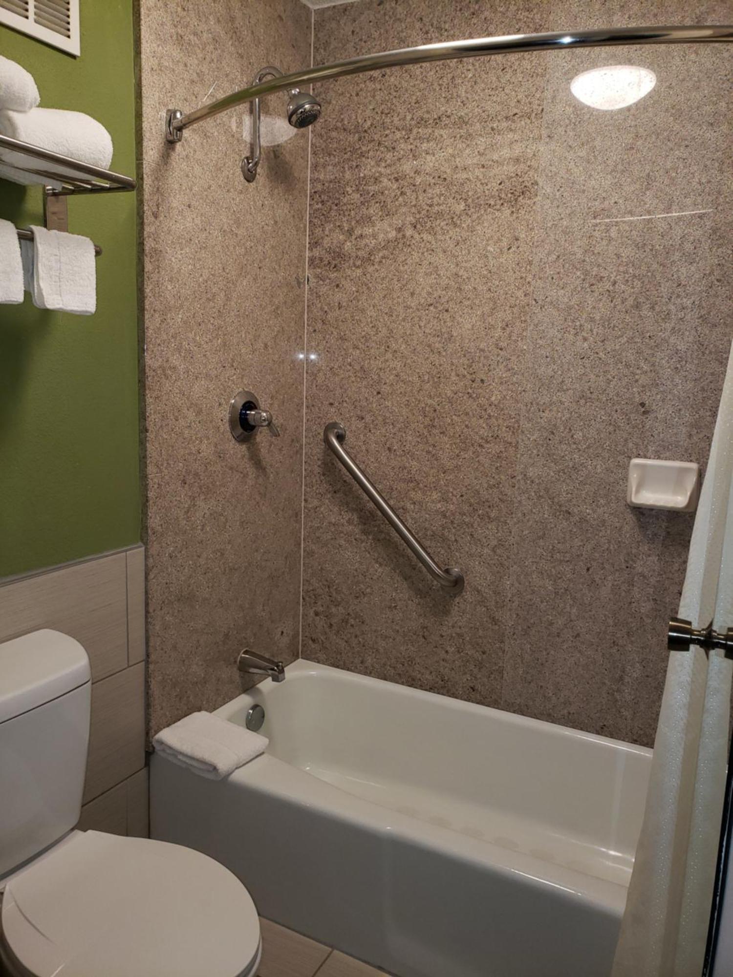 Econo Lodge Елизабет Сити Екстериор снимка
